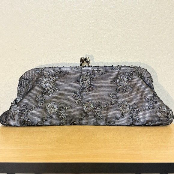 Vintage 1989–94 Vanessa Gunmetal Beaded Lace Evening Clutch w Chain & Kiss-Lock - Picture 11 of 13